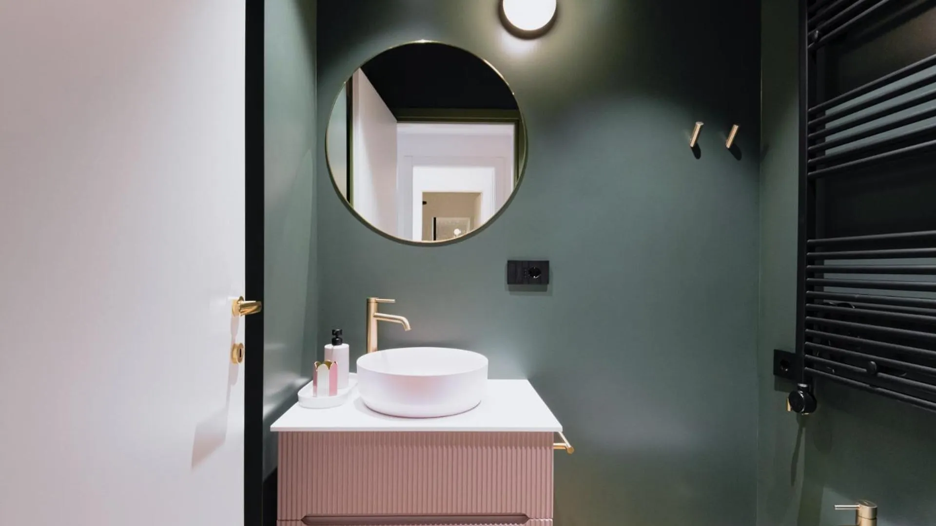 Apartment Easylife-Raffinato Appartamento A Passi Dal Duomo Milan