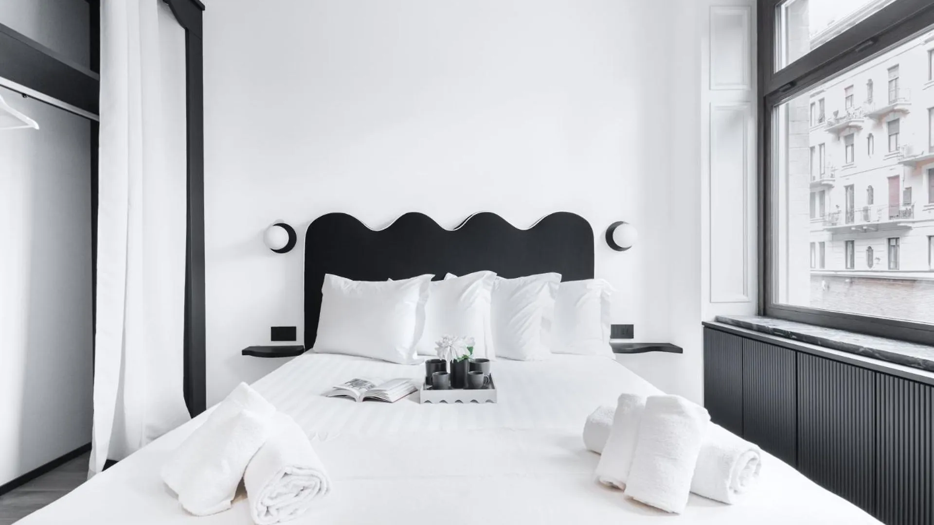 Easylife-Raffinato Appartamento A Passi Dal Duomo contacts